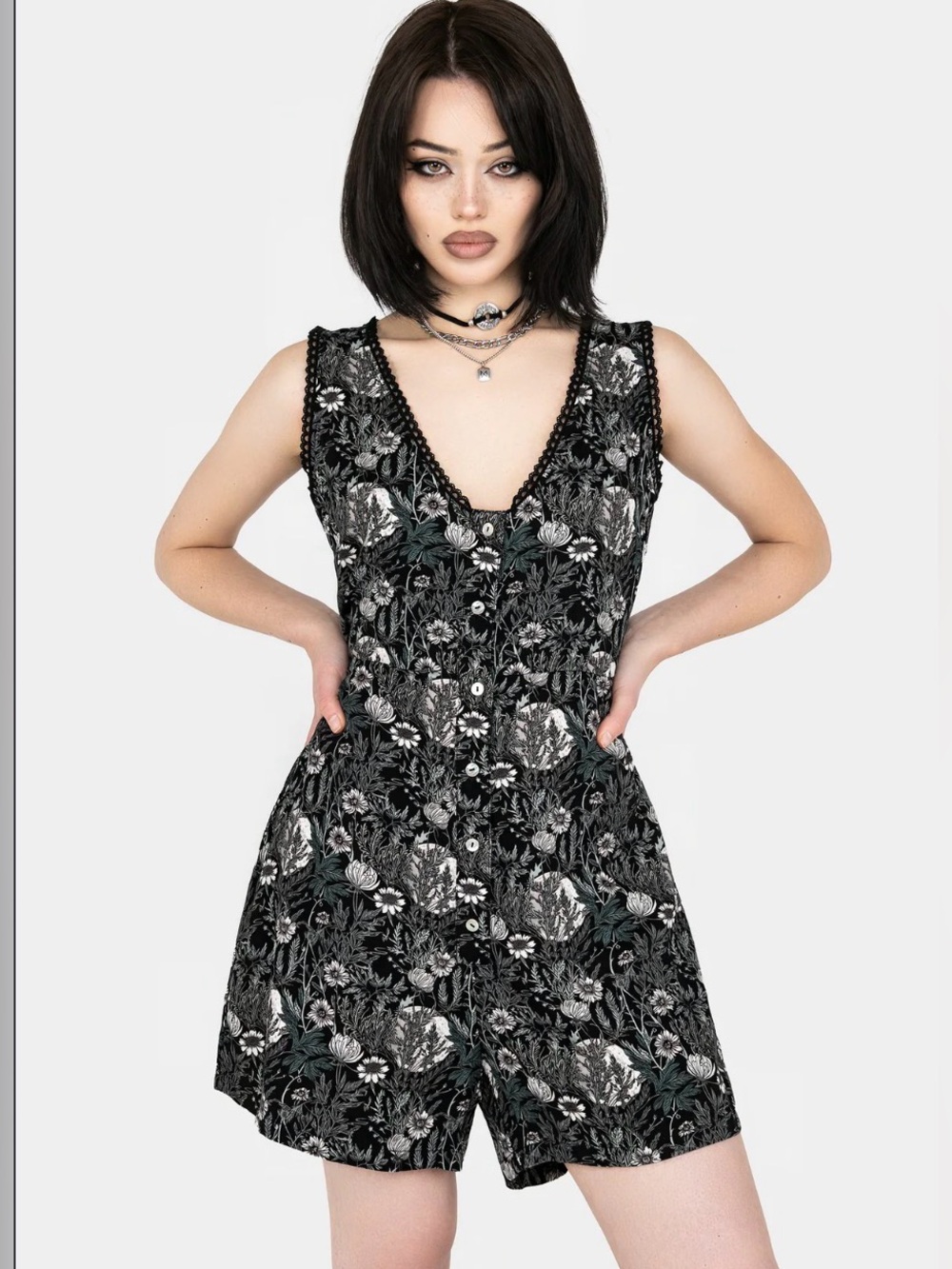 NWT Disturbia Nightbloom Floral Lace Trim Playsuit Romper Pockets Size US 2